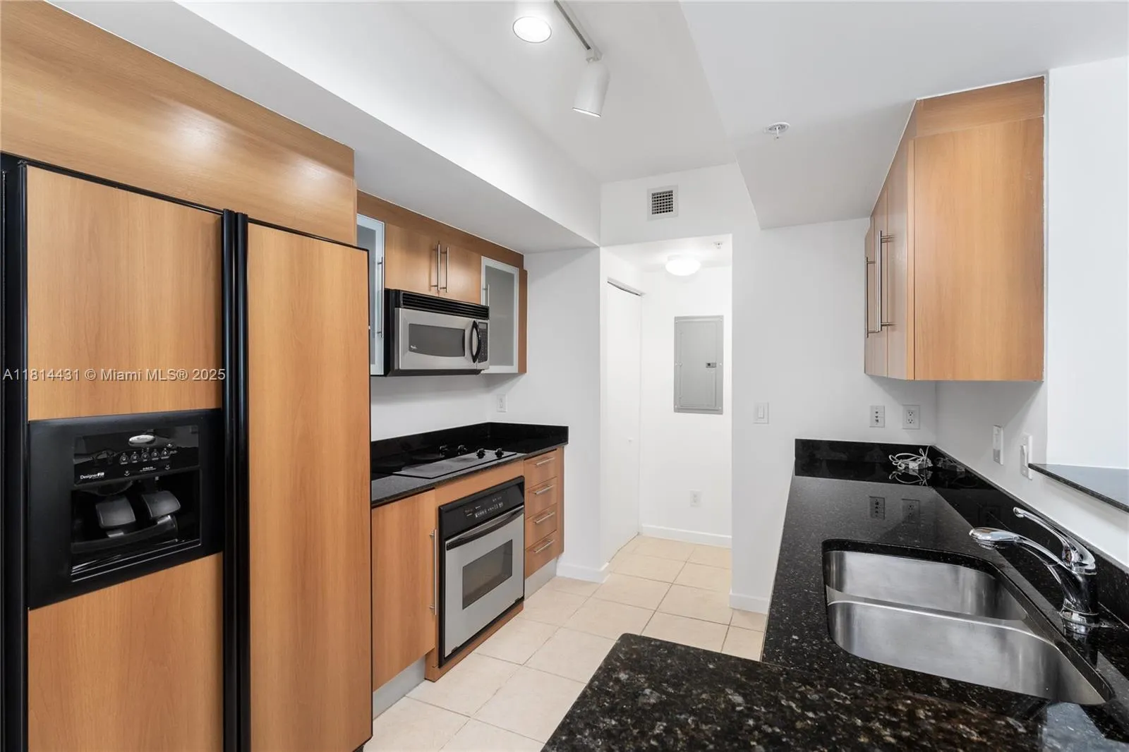 335 S Biscayne Blvd # 3207, Miami FL 33131