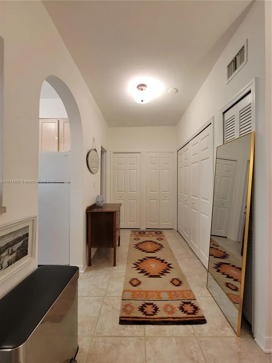 359 Meridian Ave # A103, Miami Beach FL 33139