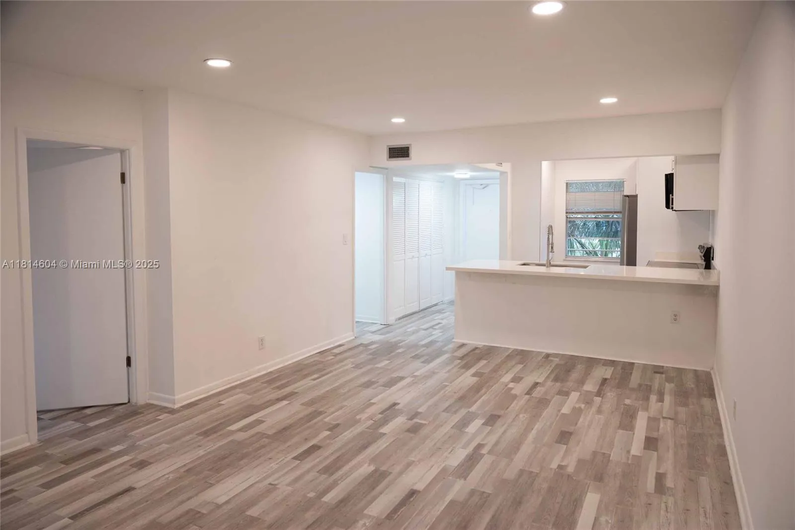 251 NW 76th Ave # 208, Margate FL 33063