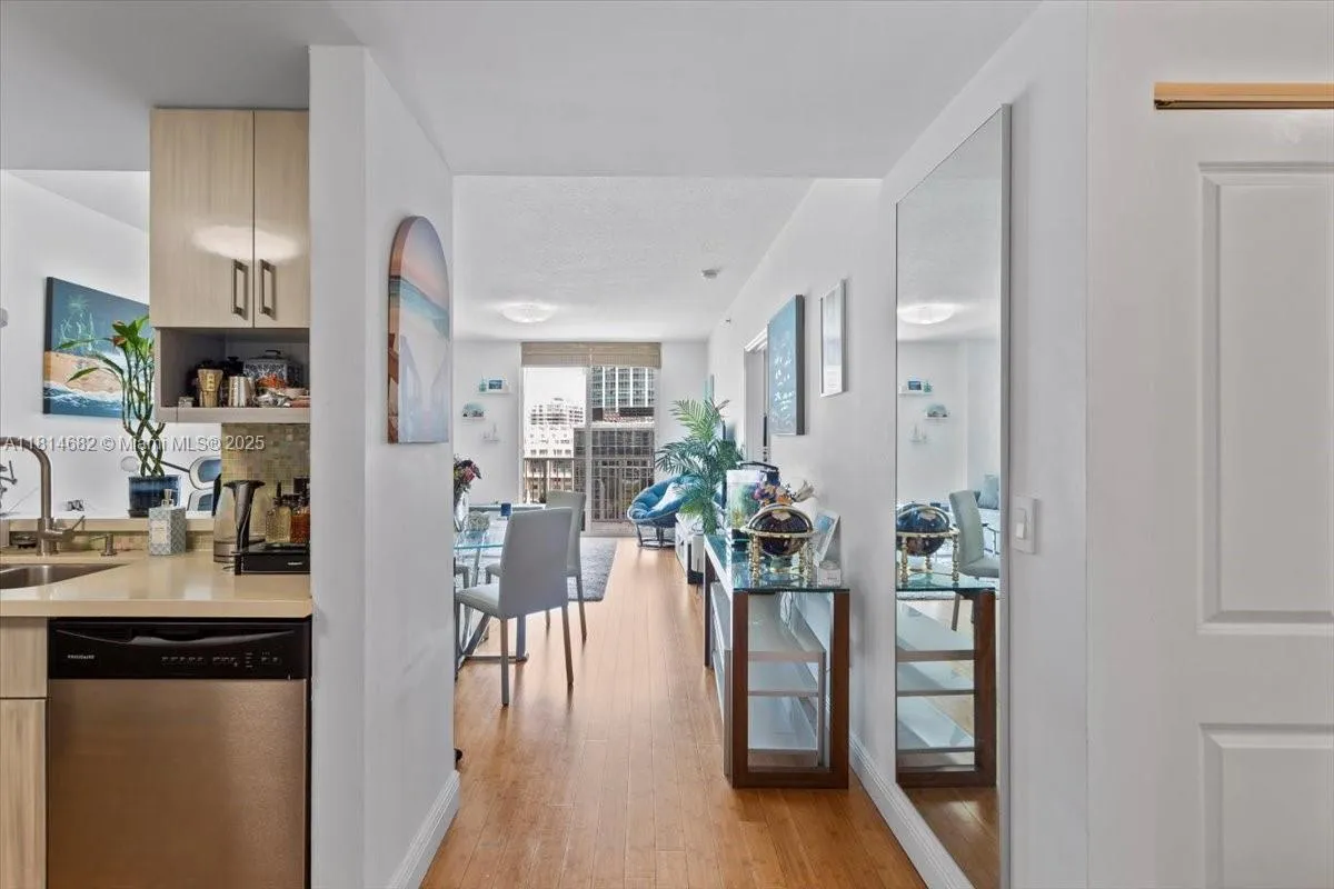 1250 S Miami Ave # 2208, Miami FL 33130