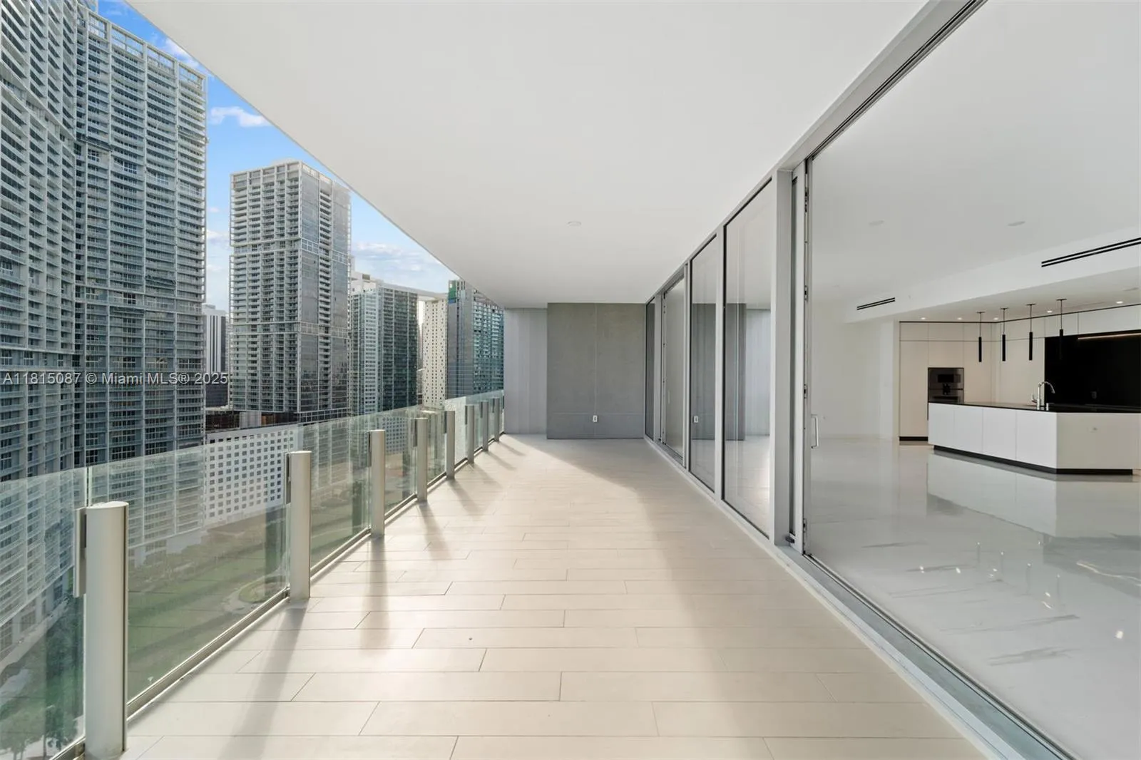 300 Biscayne Blvd Way # 2002, Miami FL 33131