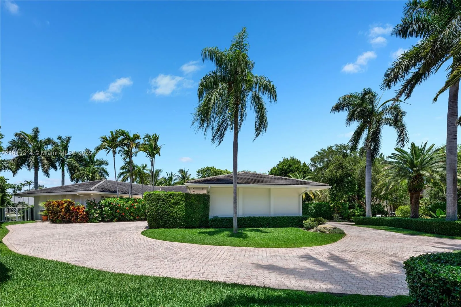 435 Marquesa Dr, Coral Gables FL 33156