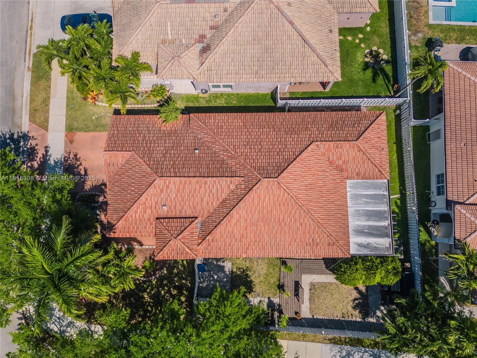 814 Kapok Way, Weston FL 33327