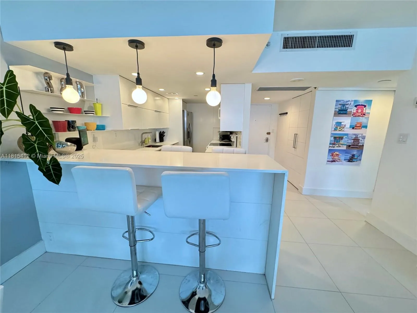 100 Lincoln Rd, Miami Beach FL 33139