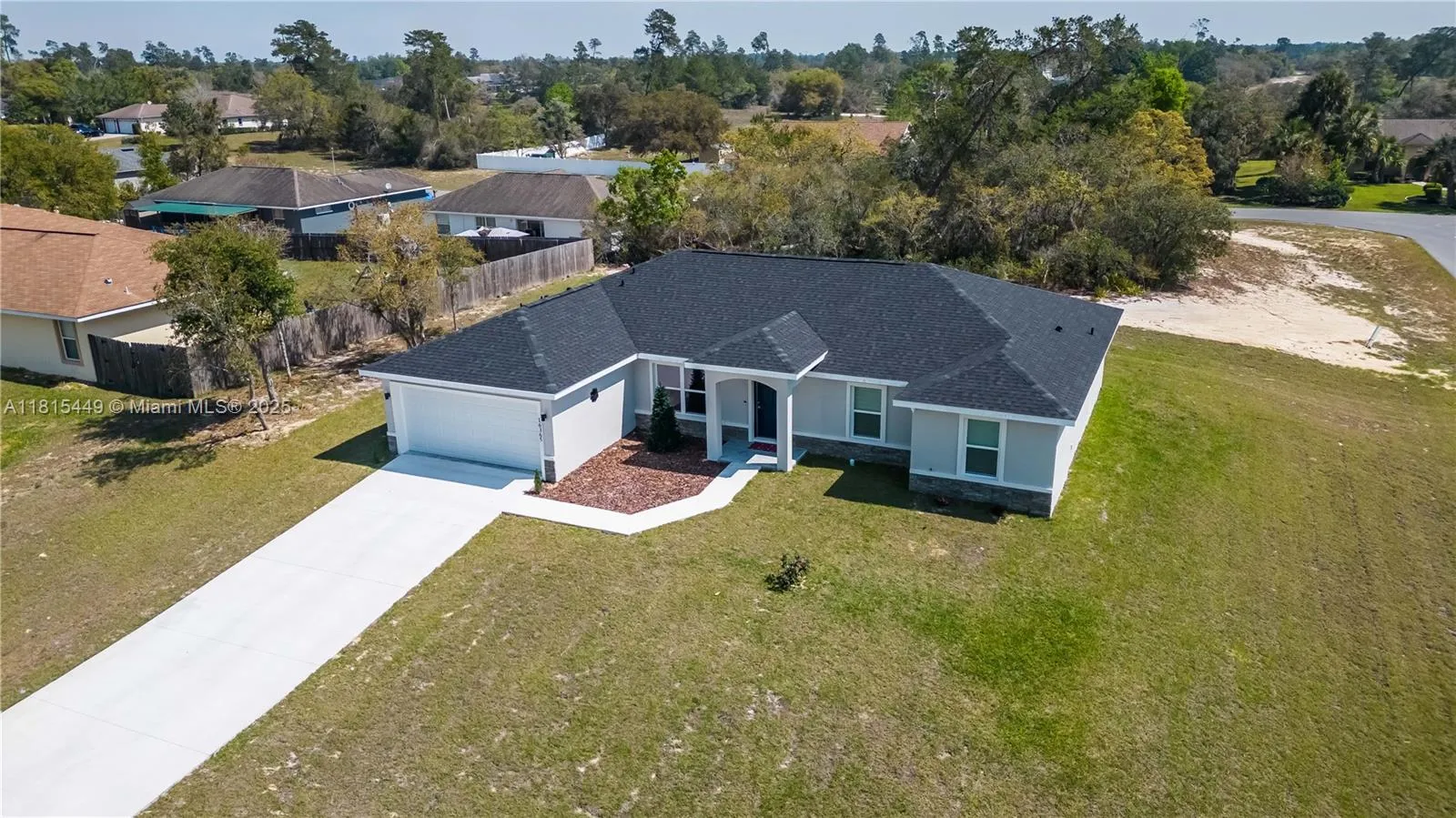 4 bedroom 3 bath for sale at 16365 SW 47 Terrace, Ocala FL 34473