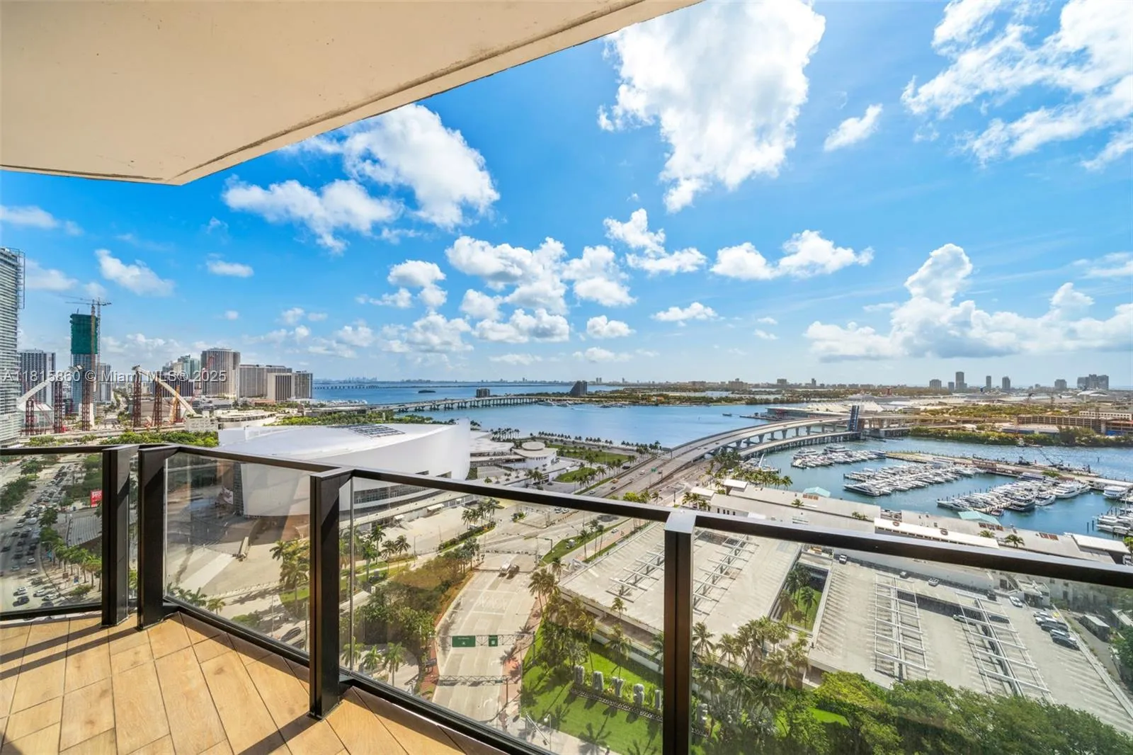 3 bedroom 3 bath for sale at 398 NE 5th St # 1809, Miami FL 33132