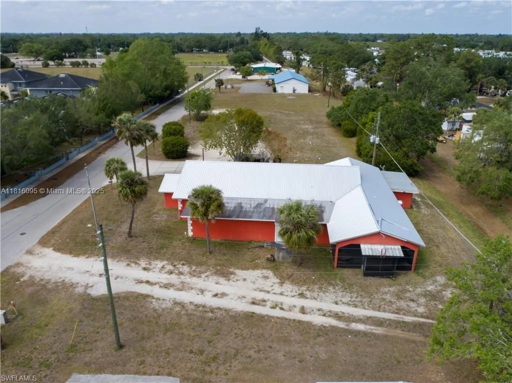 140 Jaycee-Lyons Dr, La Belle FL 33935