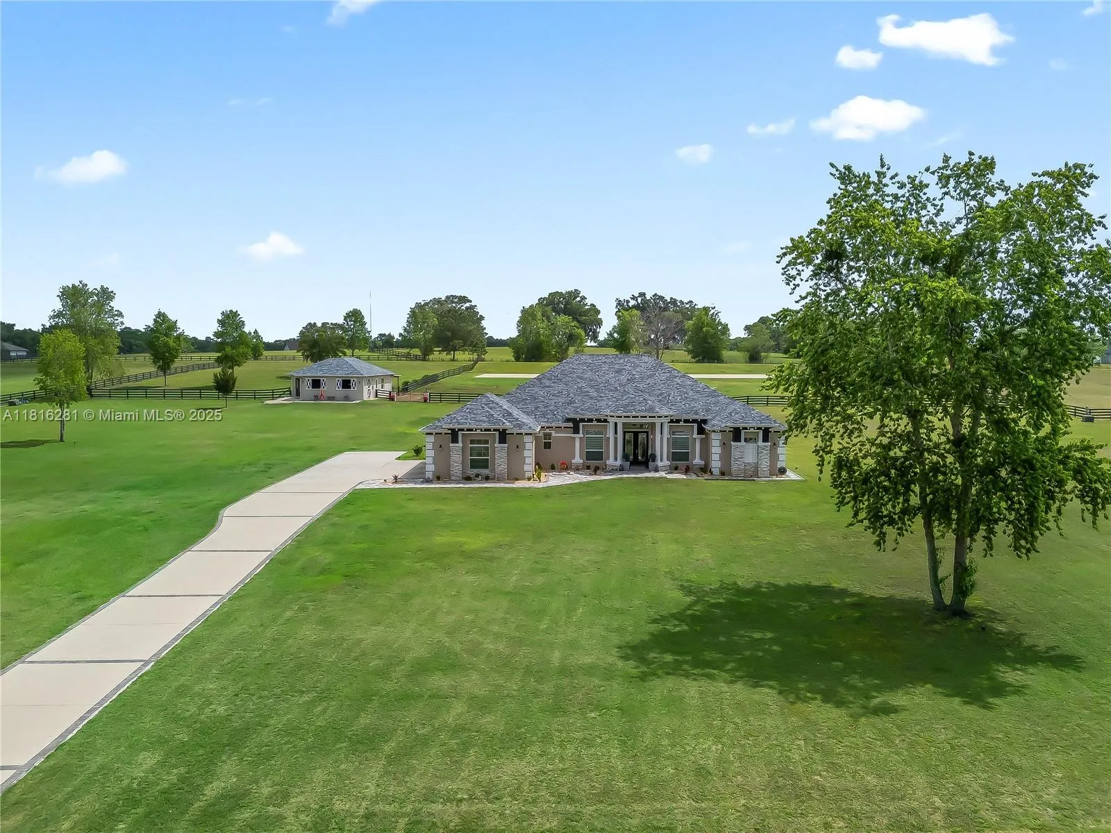 7161 NE 22nd Ct Rd, Ocala FL 34479