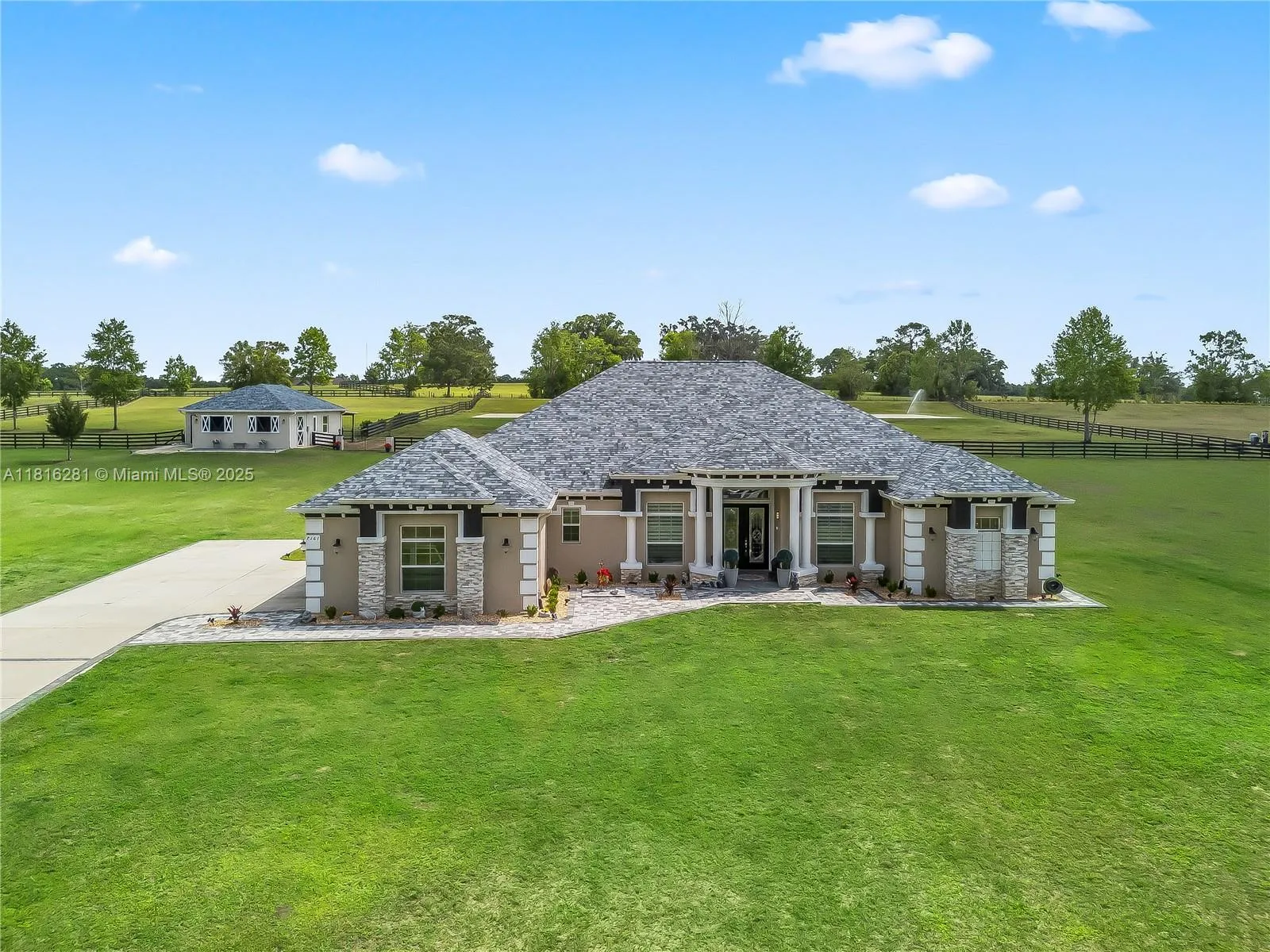 7161 NE 22nd Ct Rd, Ocala FL 34479