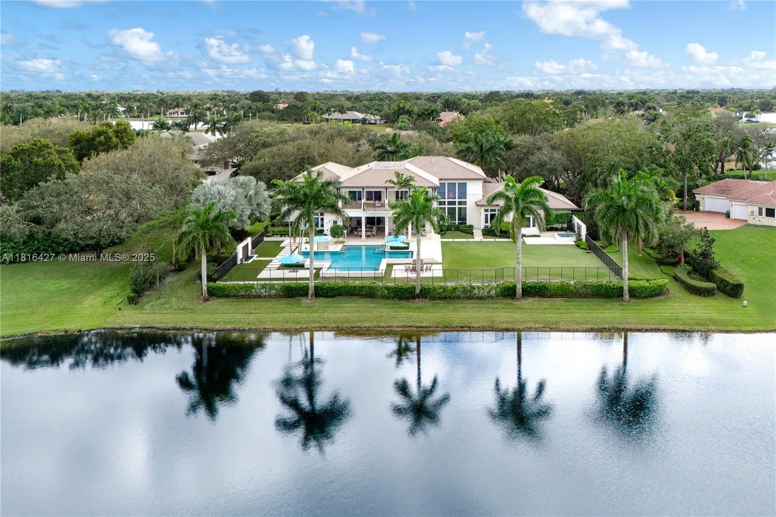 3185 Willow Ln, Weston FL 33331