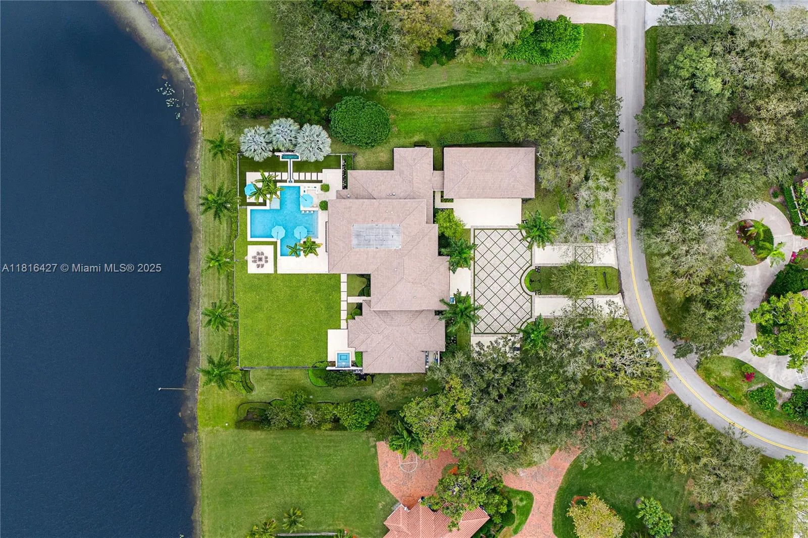 3185 Willow Ln, Weston FL 33331