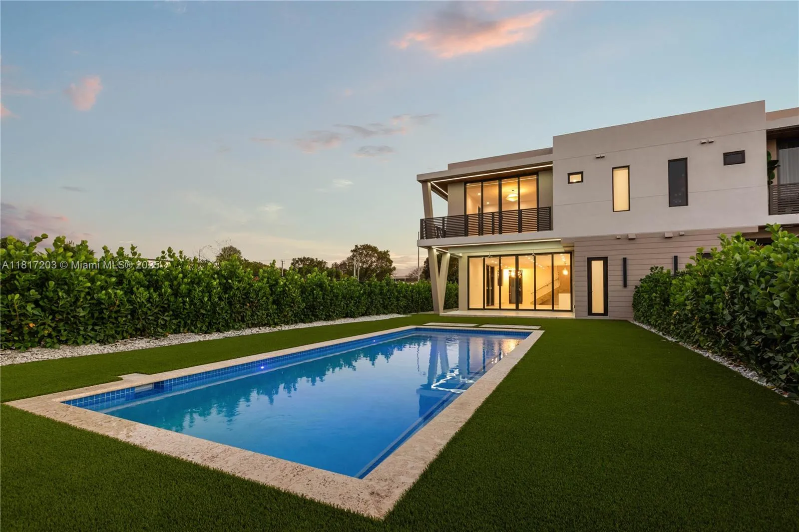 4 bedroom 5 bath for sale at 8811 SW 56 St, Miami FL 33165