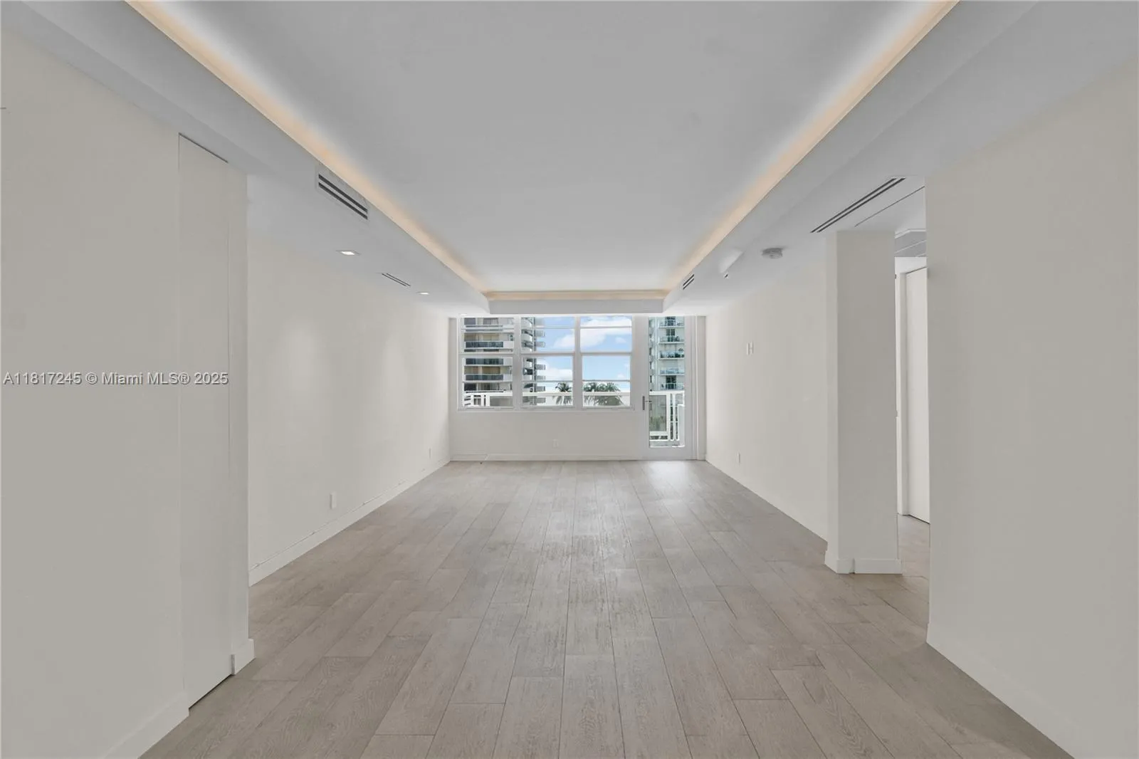5700 Collins Ave # 7A, Miami Beach FL 33140