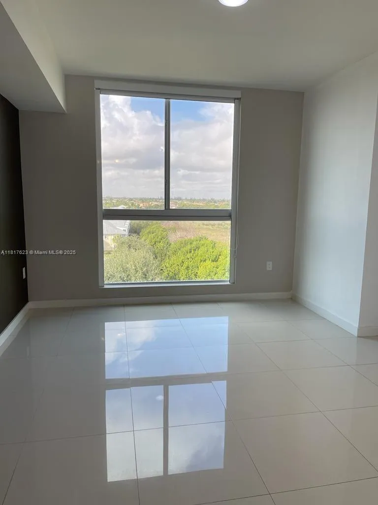 7661 NW 107th Ave # 614, Doral FL 33178
