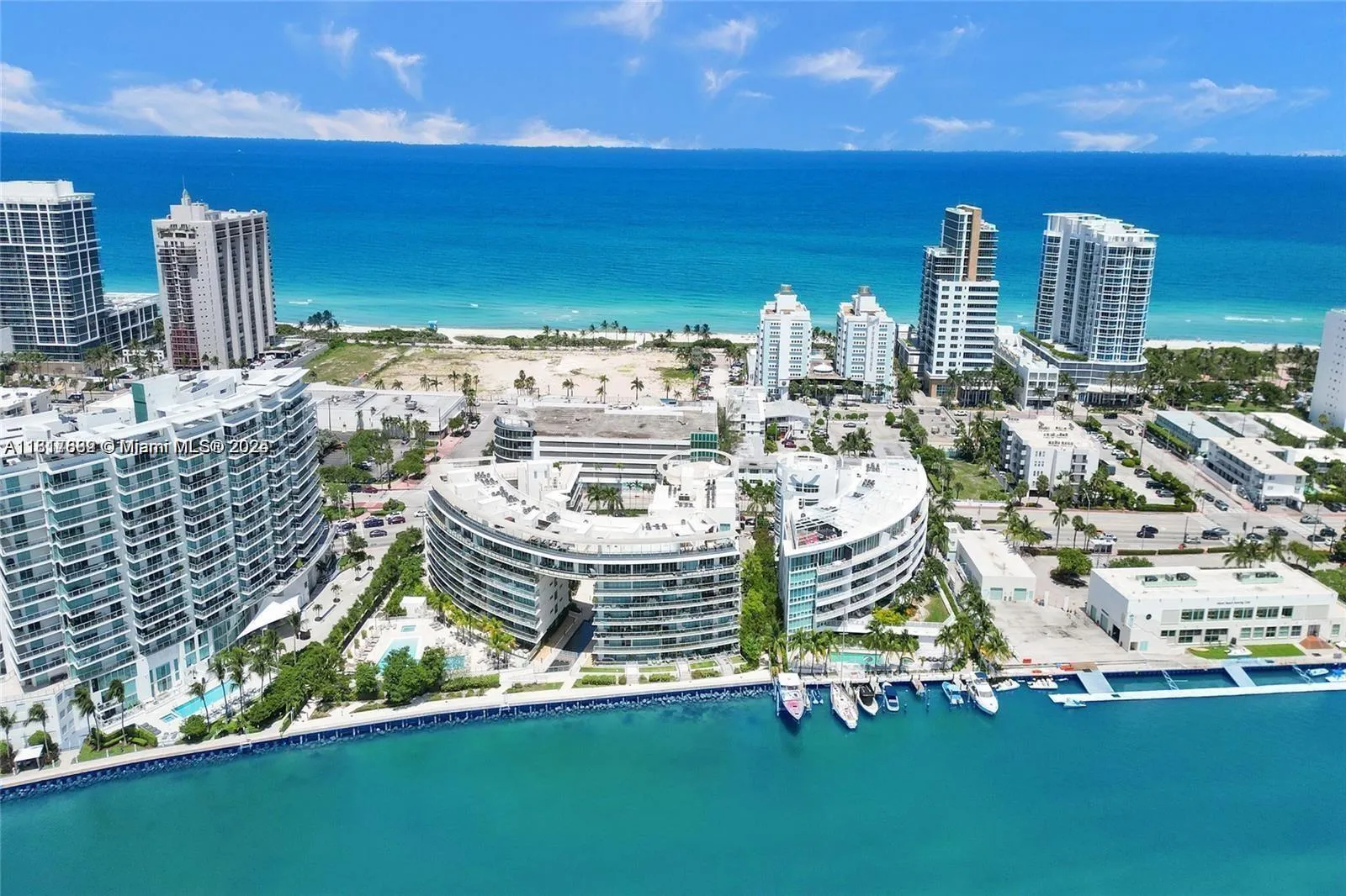 1 bedroom 1 bath for sale at 6620 Indian Creek Dr # 304, Miami Beach FL 33141