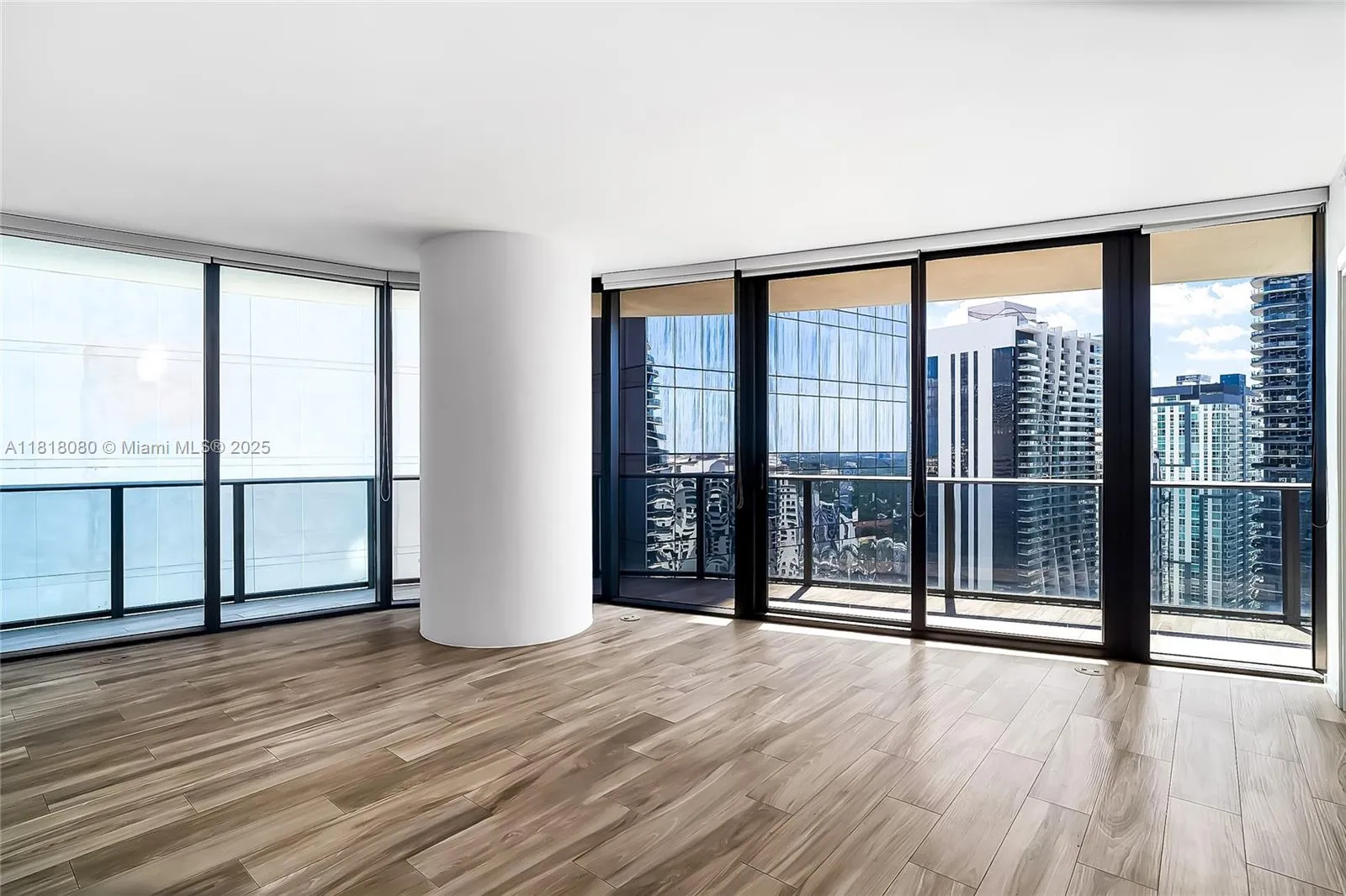 801 S Miami Ave # 3704, Miami FL 33130