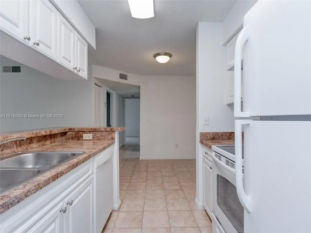 1235 SW 46th Ave # 707, Pompano Beach FL 33069