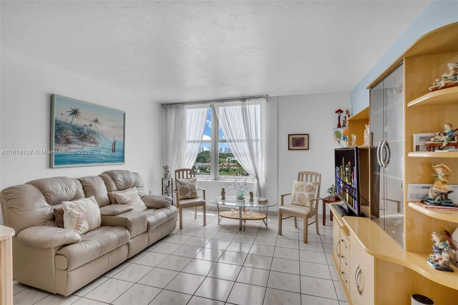 2899 Collins Ave # 946, Miami Beach FL 33140