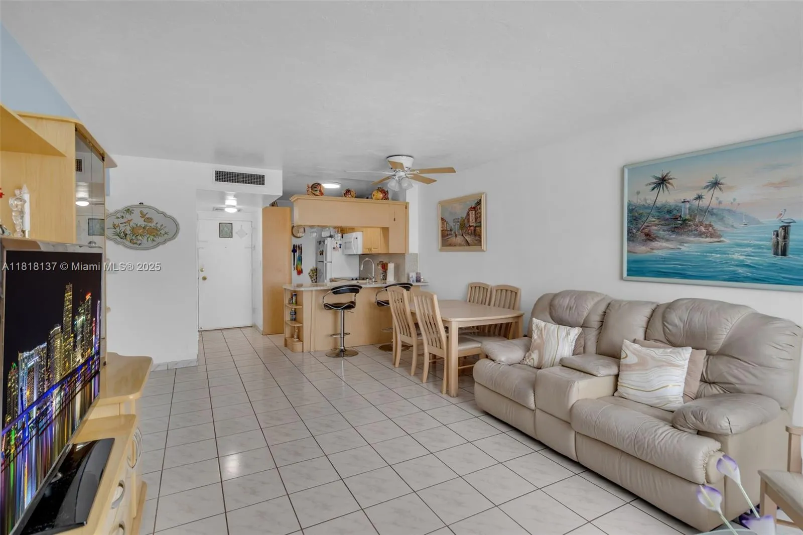 2899 Collins Ave # 946, Miami Beach FL 33140
