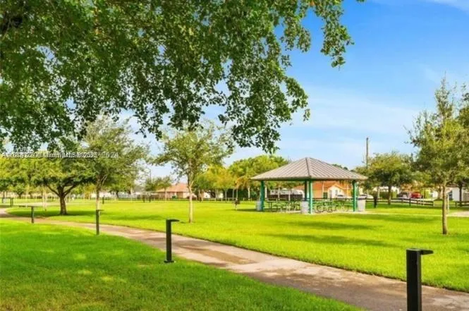 14085 SW 179th Ter, Miami FL 33177