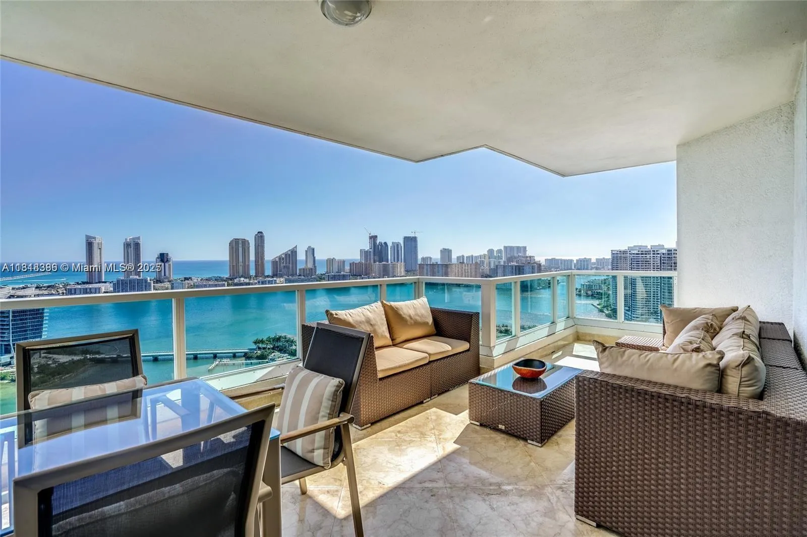 3 bedroom 3 bath for sale at 3201 NE 183rd St # 3106, Aventura FL 33160