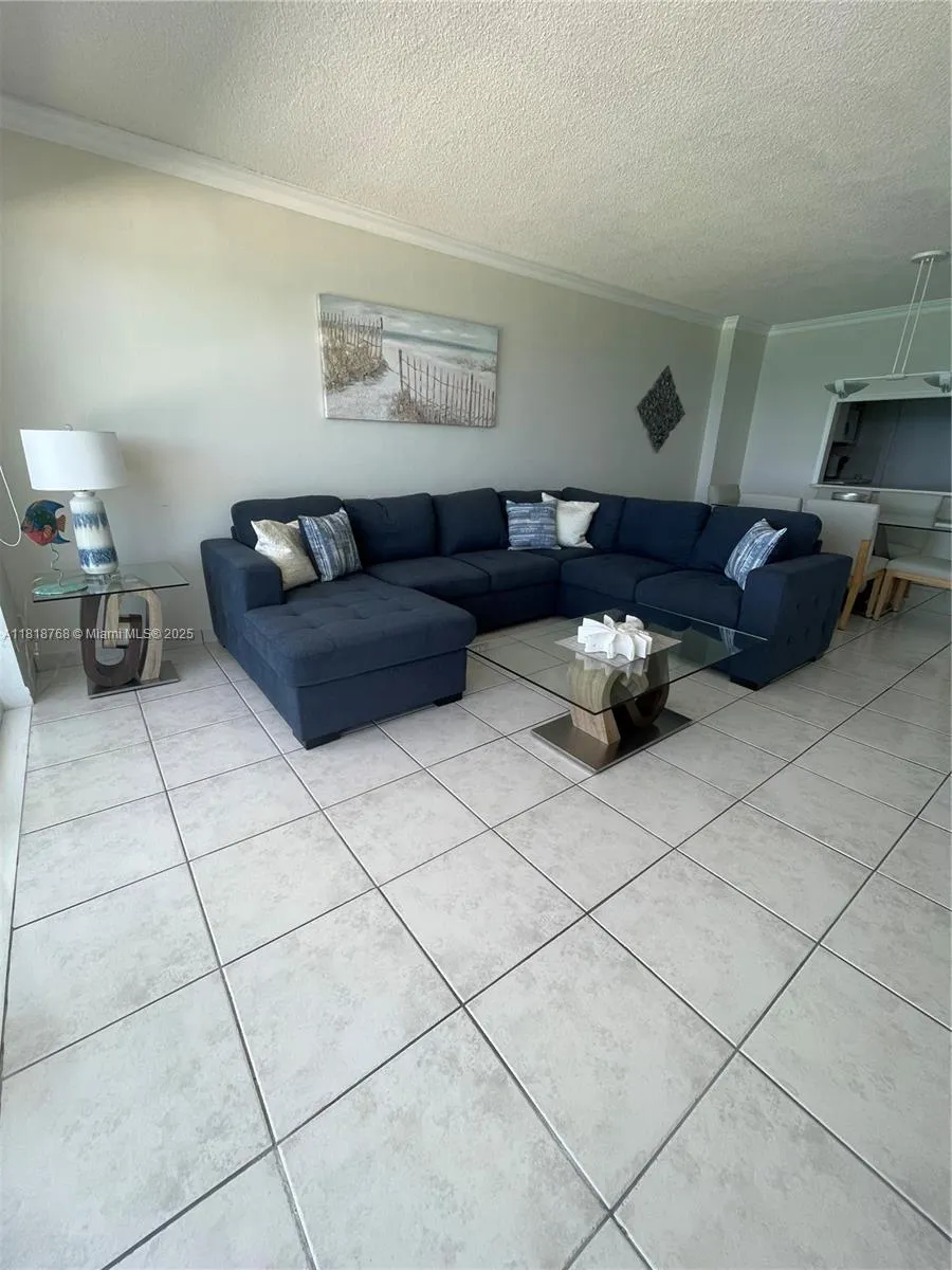 5601 Collins # 1210, Miami Beach FL 33140