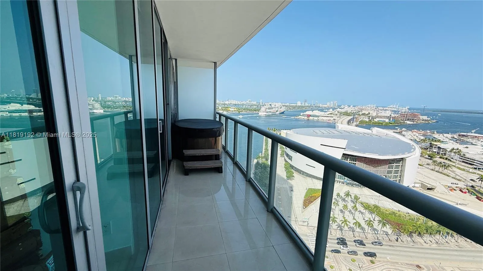 888 Biscayne Blvd # 2501, Miami FL 33132