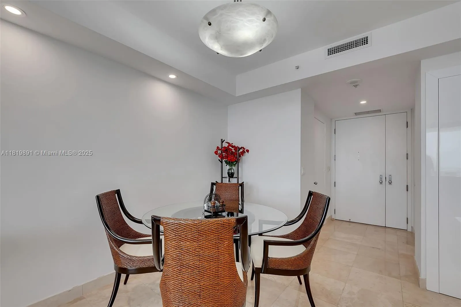 848 Brickell Key Dr # 1803, Miami FL 33131