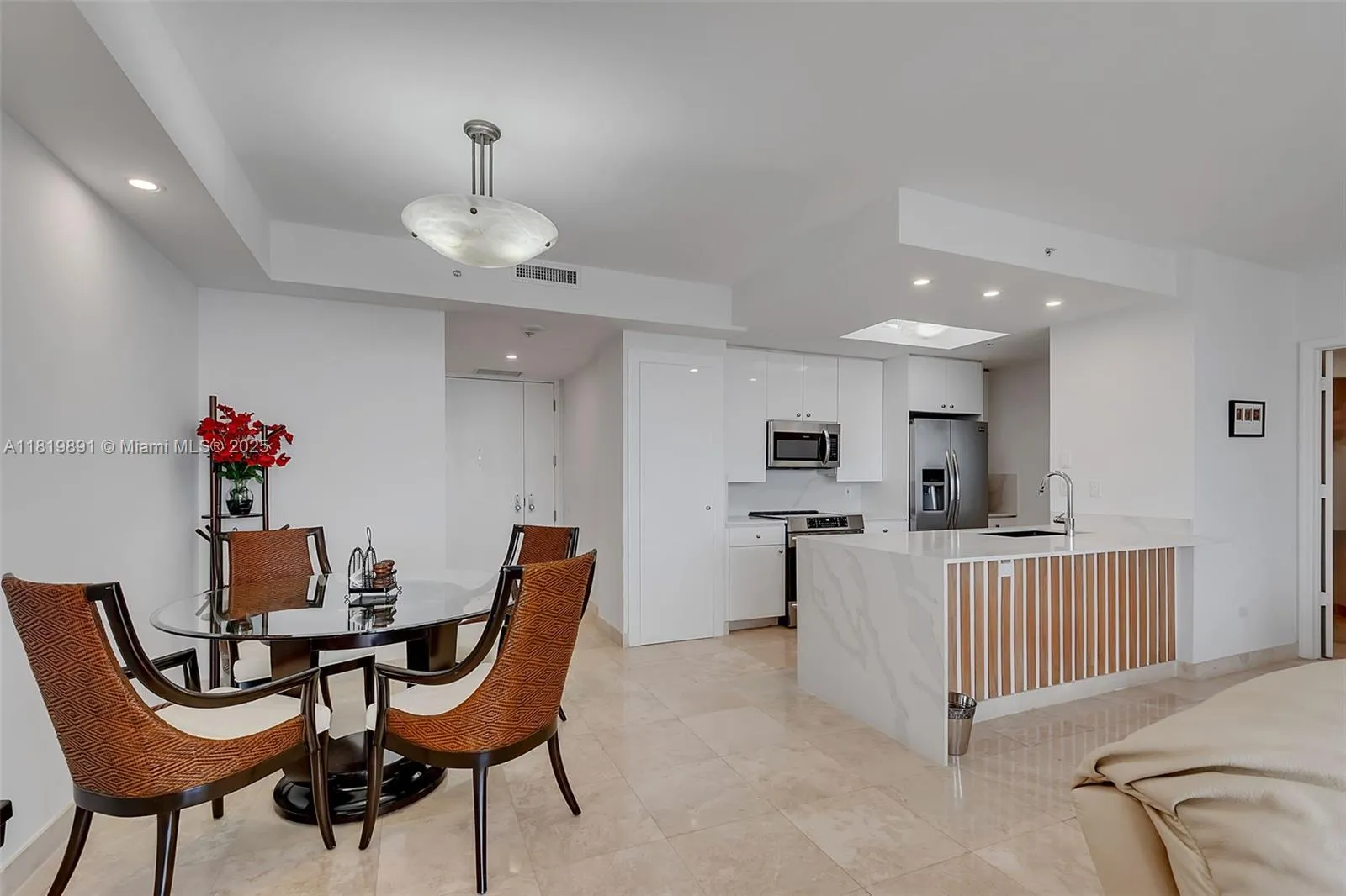 848 Brickell Key Dr # 1803, Miami FL 33131