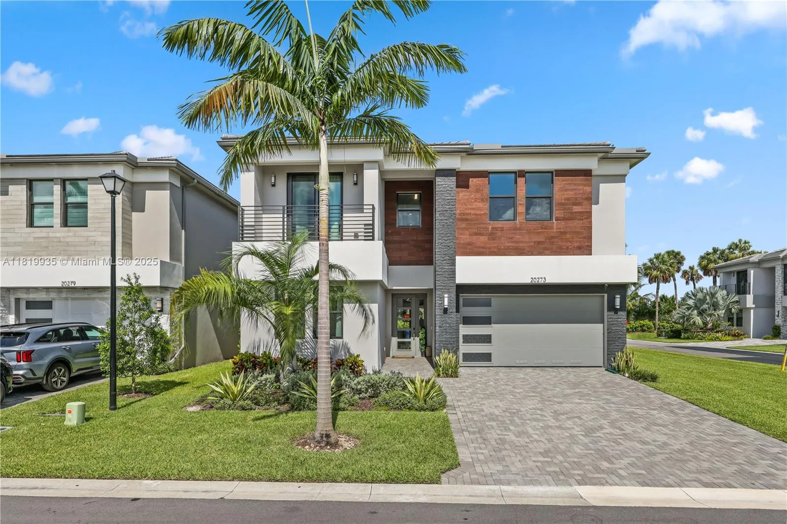 5 bedroom 7 bath for sale at 20273 Bandon Dunes Rd, Boca Raton FL 33434