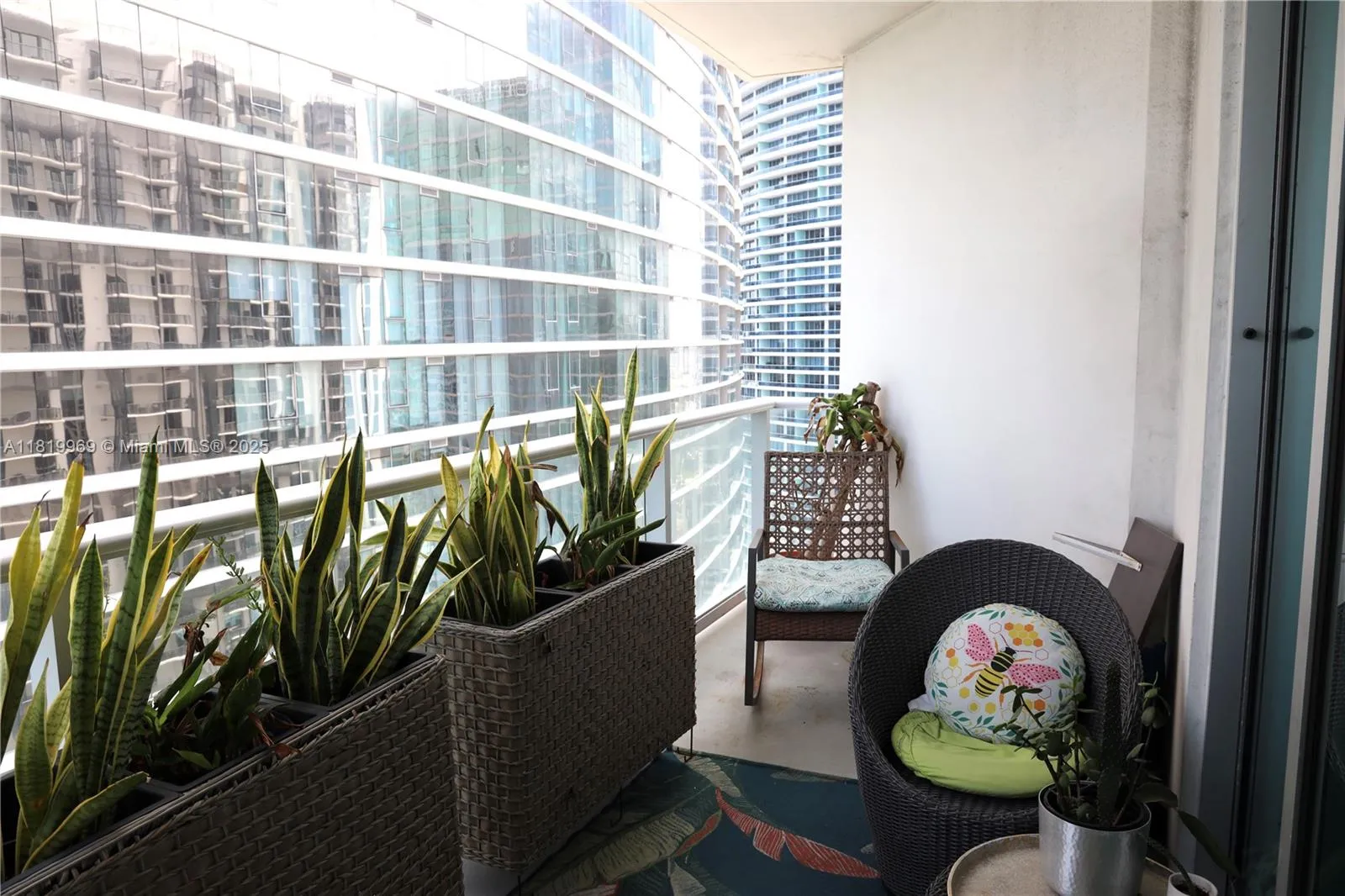 300 S BISCAYNE BLVD # 3504, Miami FL 33131
