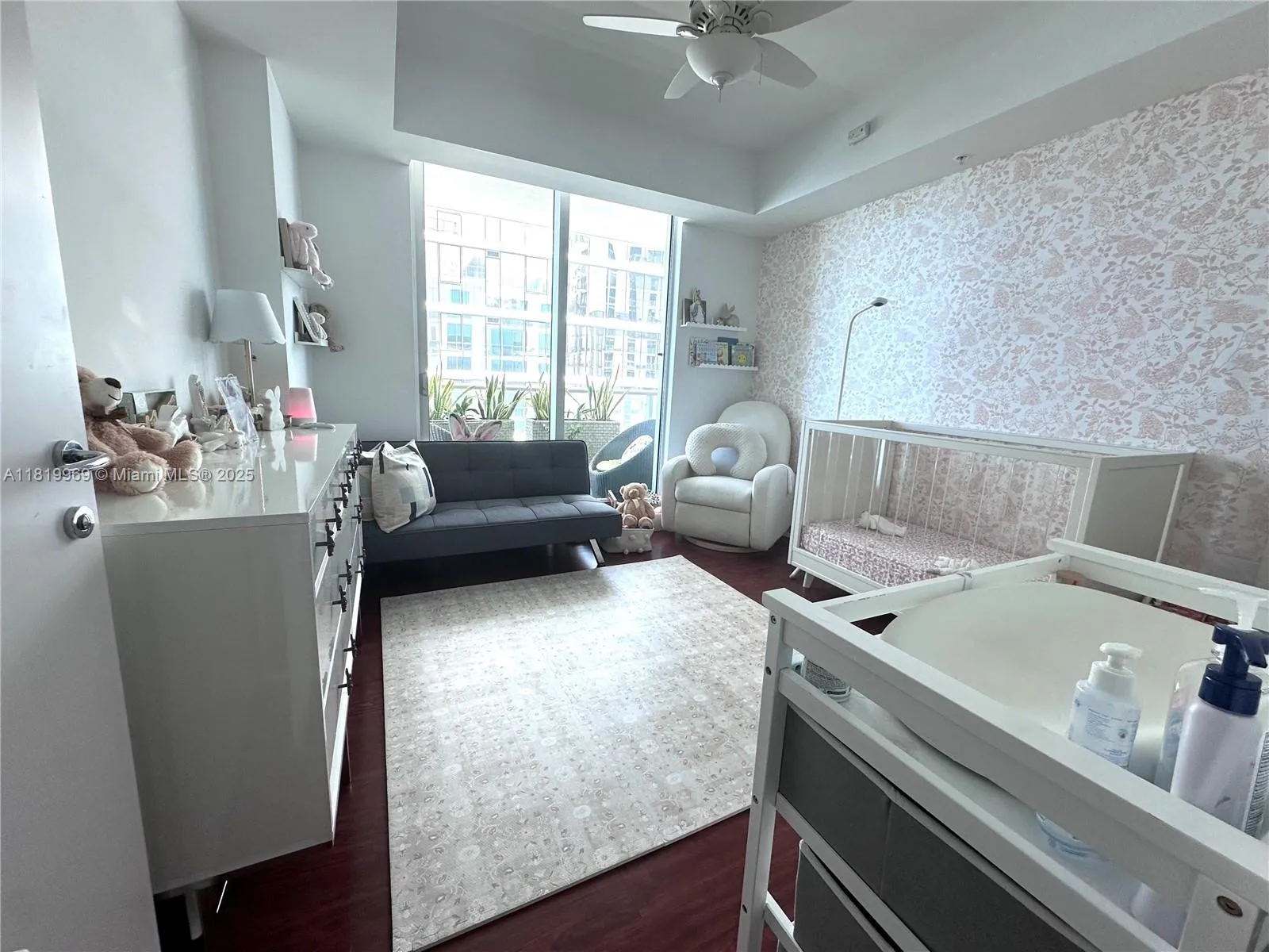 300 S BISCAYNE BLVD # 3504, Miami FL 33131