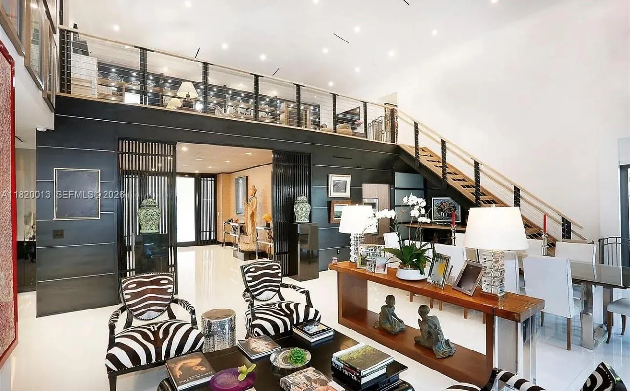 6611 Leonardo St, Coral Gables FL 33146