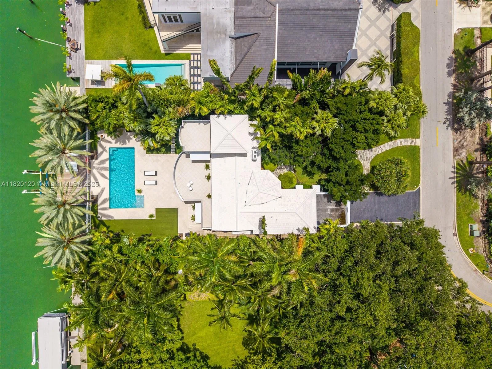 1839 W 24th St, Miami Beach FL 33140