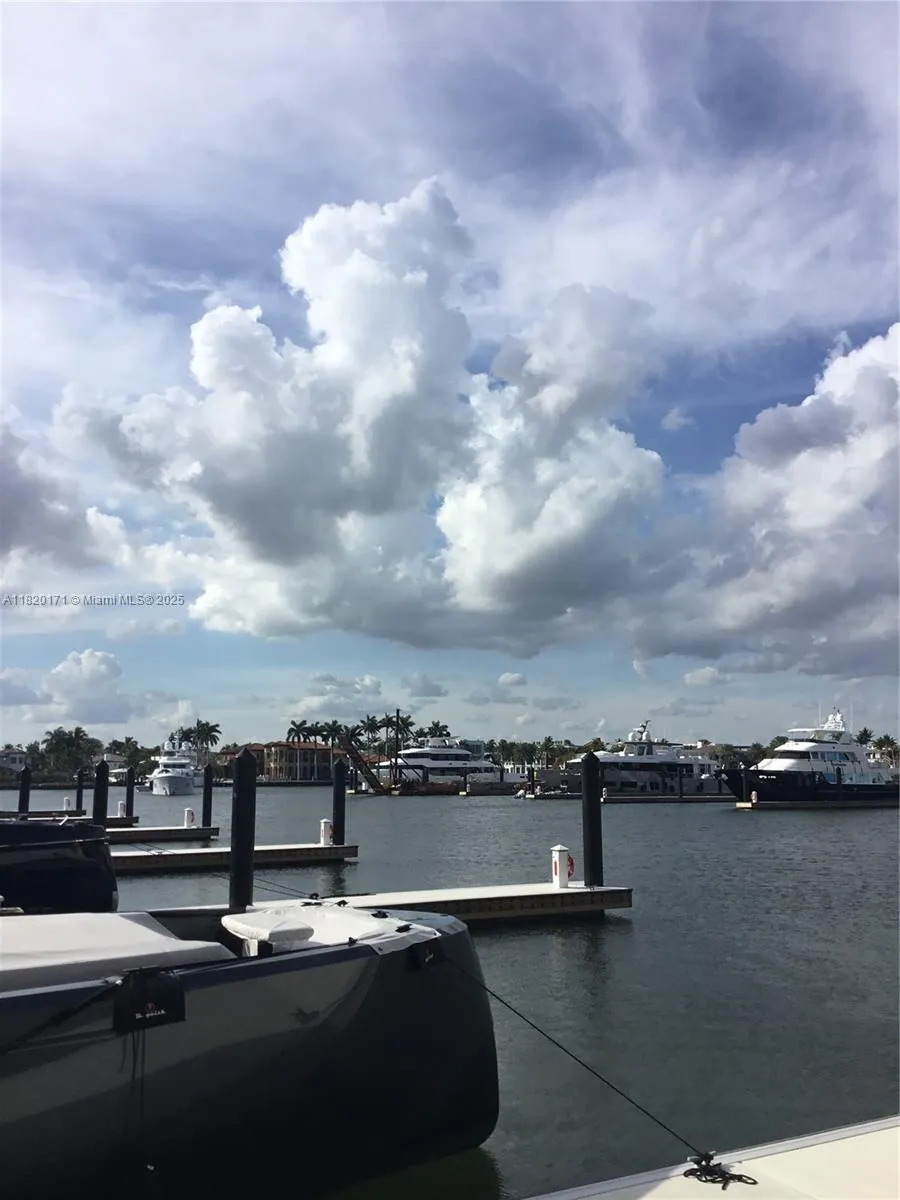200 S Birch Rd # 206, Fort Lauderdale FL 33316