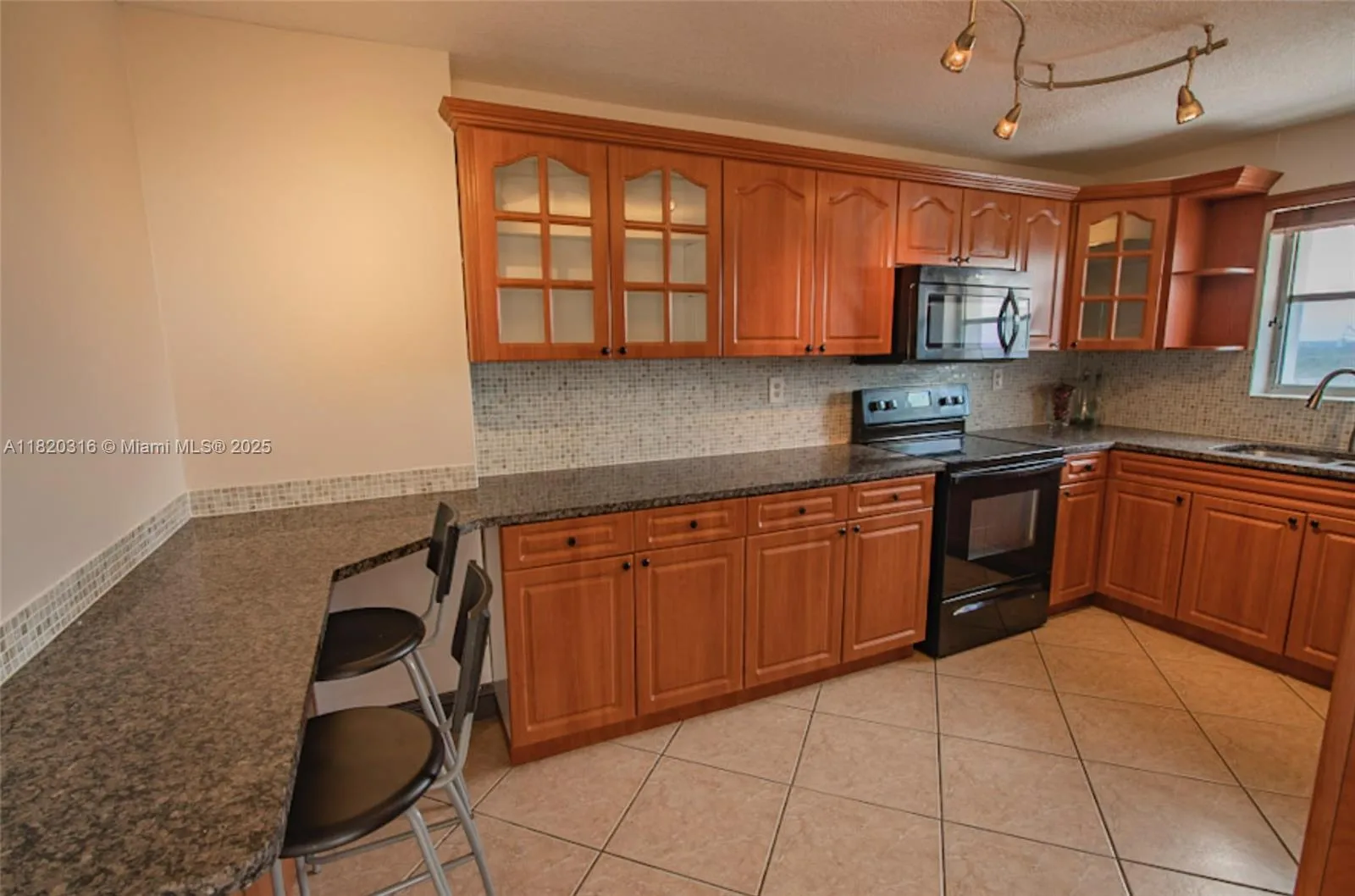 2750 NE 183rd St # 1908, Aventura FL 33160