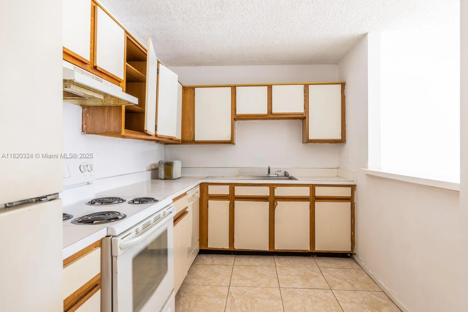 14850 Naranja Lakes Blvd, Homestead FL 33032