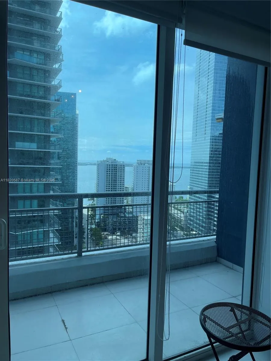 60 SW 13th St # 2606, Miami FL 33130