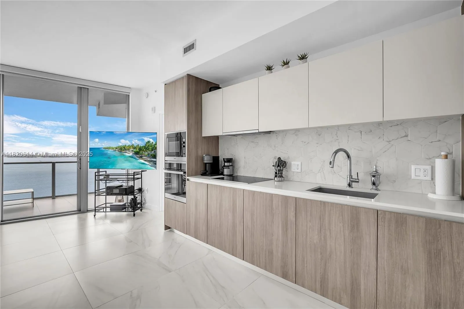 2900 NE 7th Ave # 1806, Miami FL 33137
