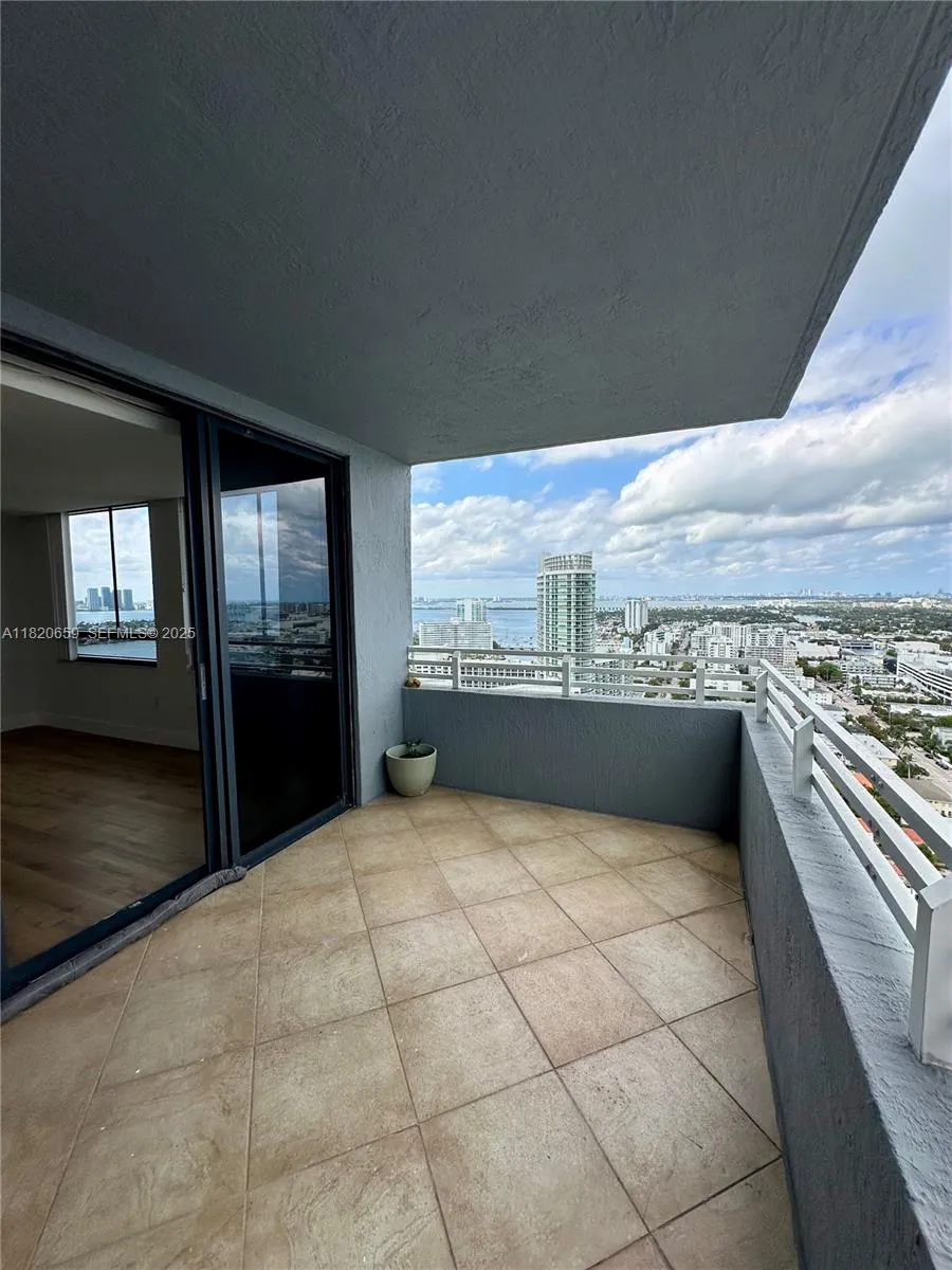 2 bedroom 2 bath for sale at 1330 West Ave # 3007, Miami Beach FL 33139