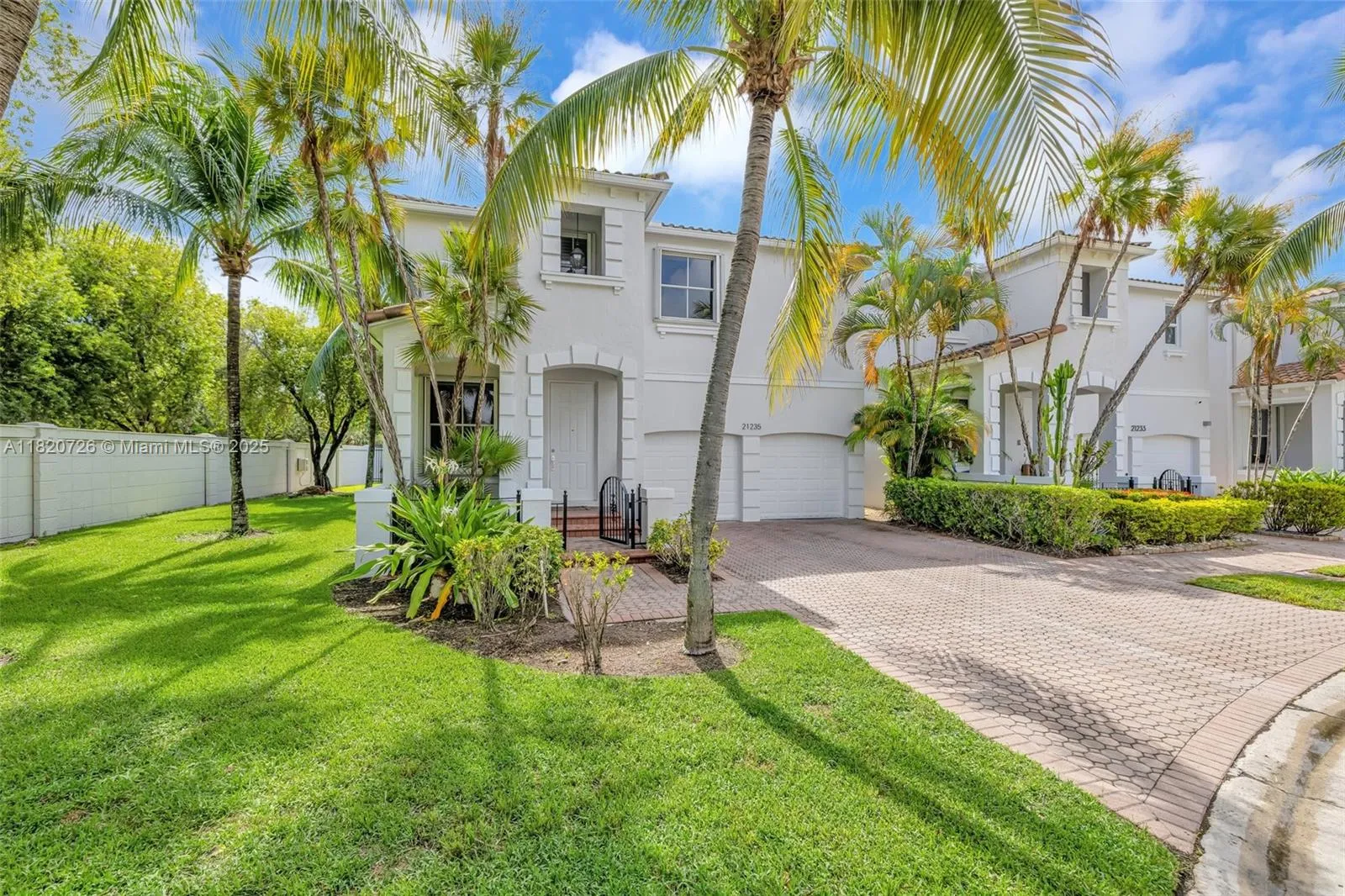 4 bedroom 3 bath for sale at 21235 NE 33rd Ave, Aventura FL 33180