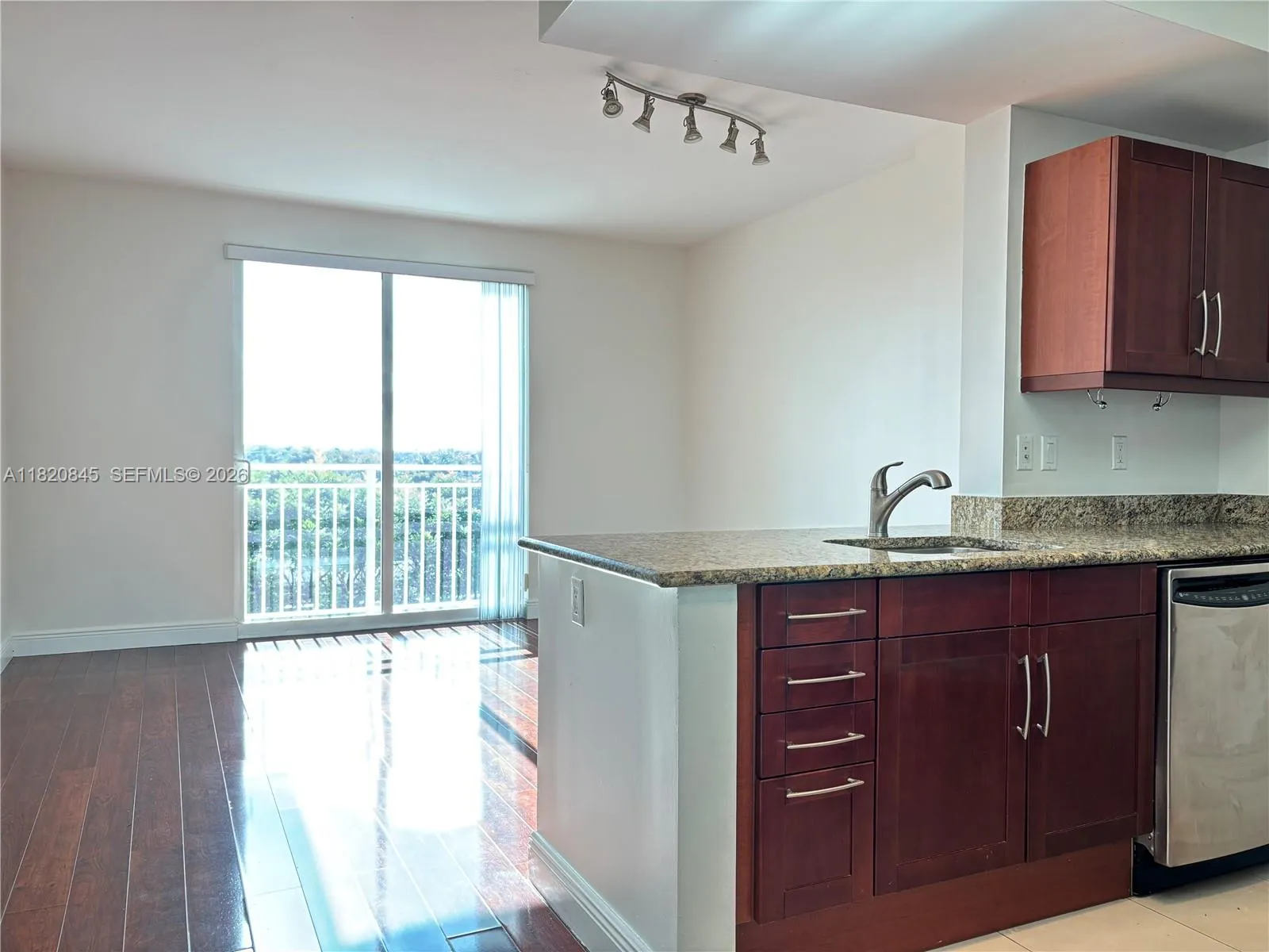 7275 SW 90th Way # 405, Miami FL 33156