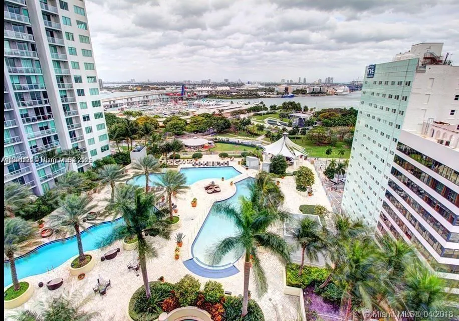 2 bedroom 2 bath for sale at 253 NE 2nd St # 809, Miami FL 33132