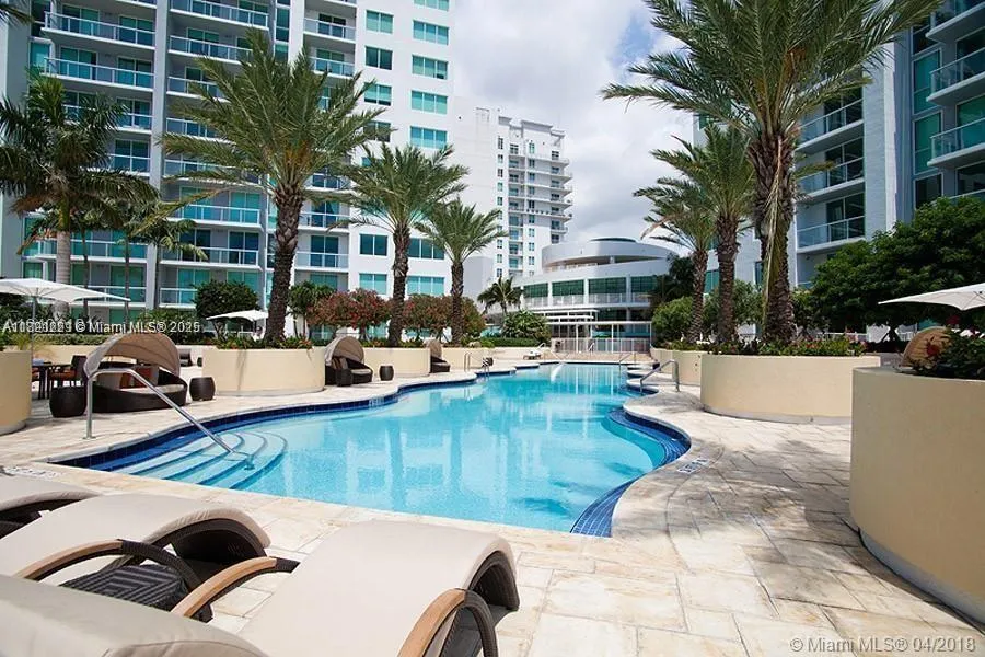 253 NE 2nd St # 809, Miami FL 33132