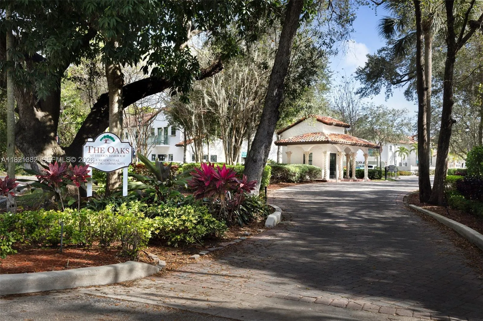 3 bedroom 2 bath for sale at 2916 Hidden Harbour Ct, Dania Beach FL 33312