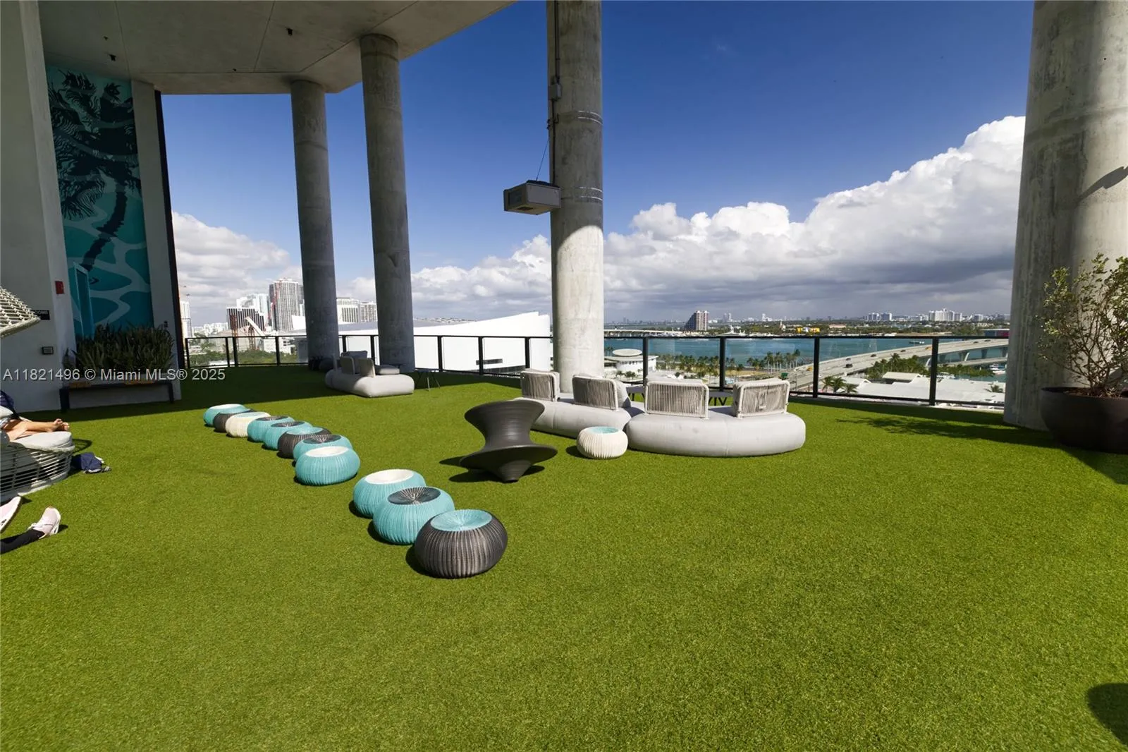 398 NE 5th St # 2112, Miami FL 33132