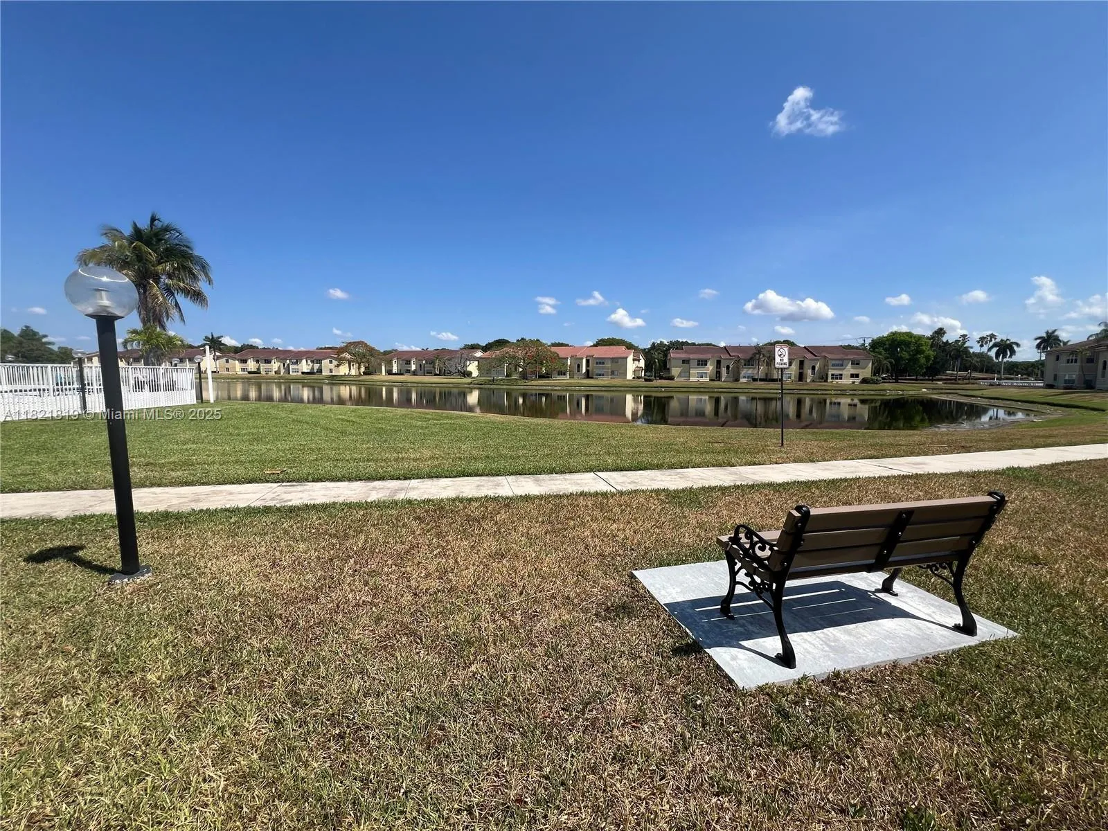 12730 Vista Isles Dr # 813, Sunrise FL 33325