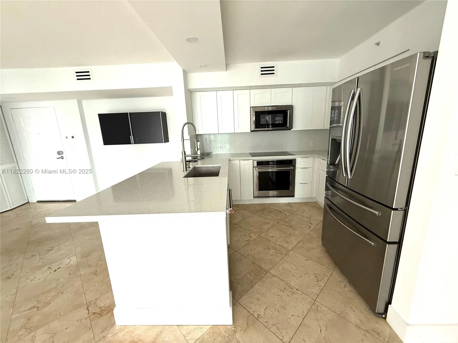 1155 Brickell Bay Dr # 1703, Miami FL 33131