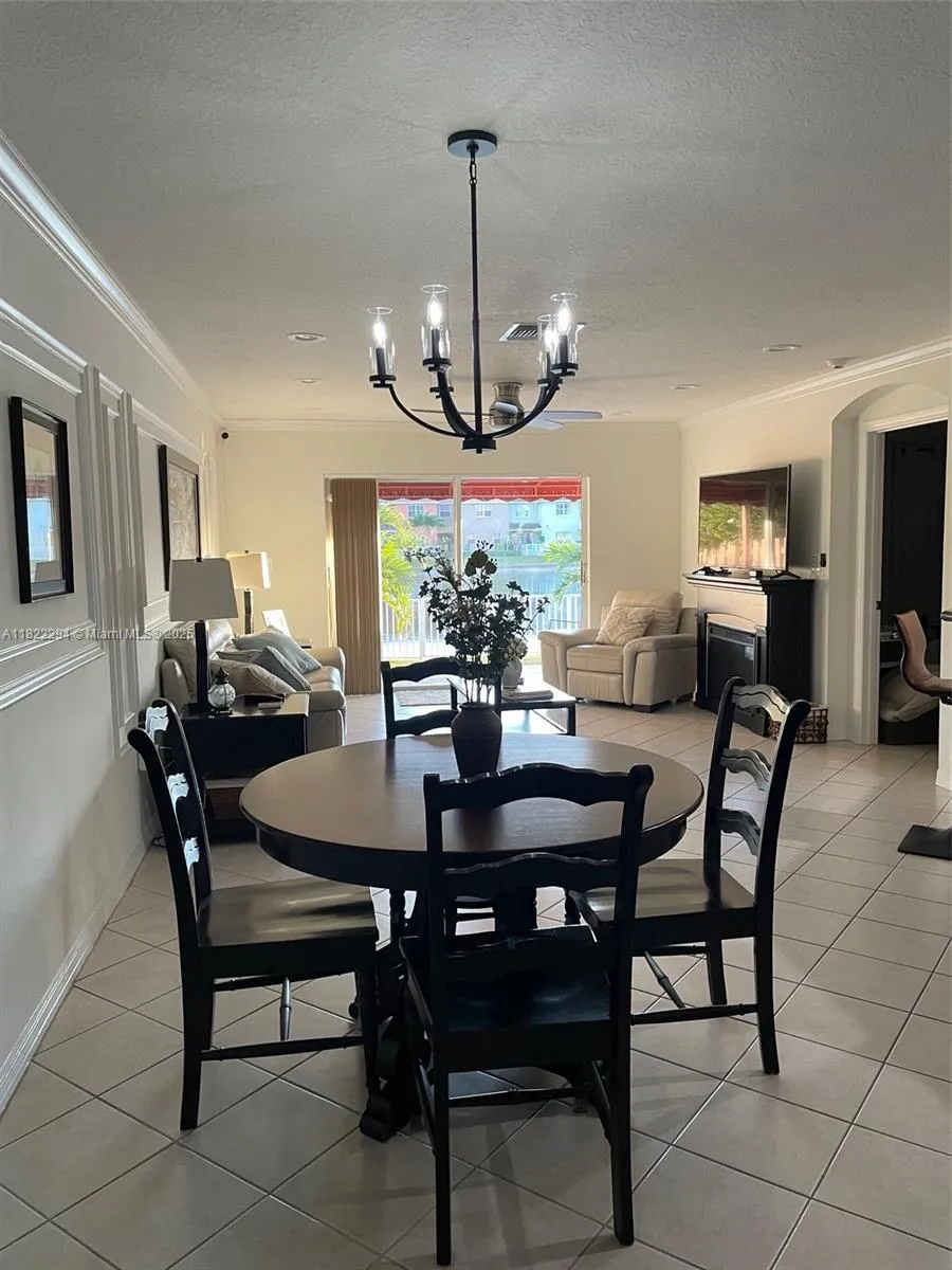 16388 SW 47th Ter, Miami FL 33185