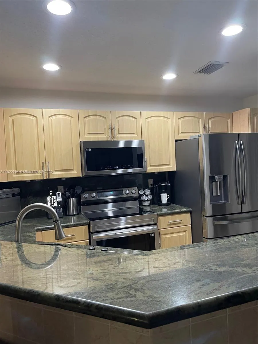 16388 SW 47th Ter, Miami FL 33185